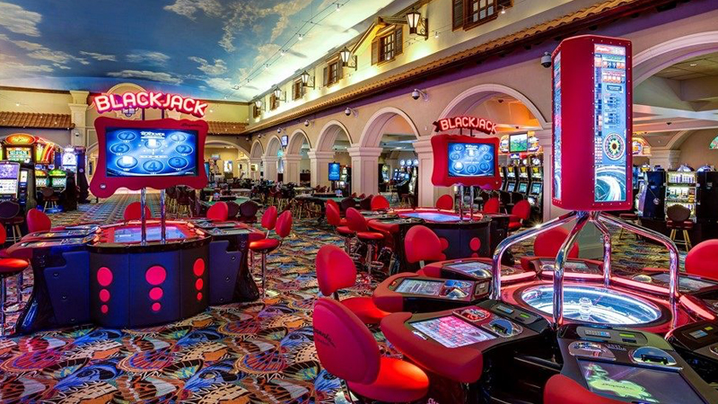 royal caribbean casino offers