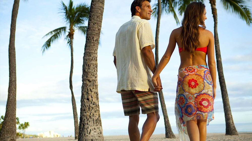 hilton hawaiian village waikiki beach resort honolulu couples getaway