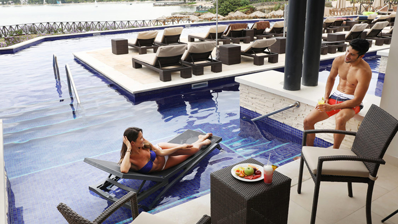 best caribbean resorts swim-up suites royalton negril jamaica