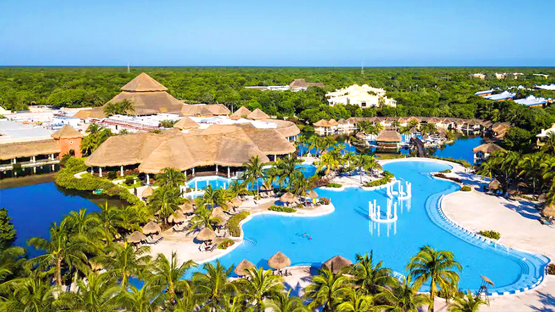 caribbean resorts for october grand palladium white sand resort &spa mexico family vacation