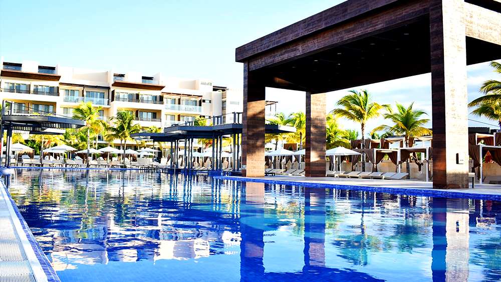royalton riviera cancun mexico family luxury getaway